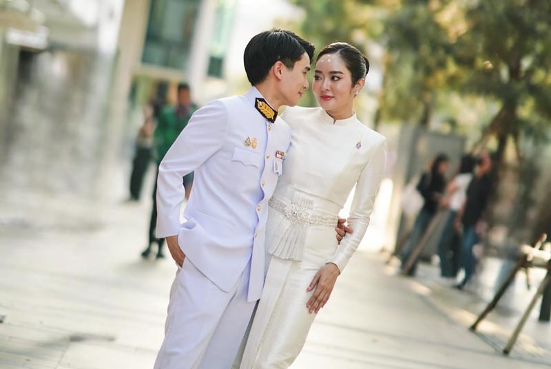 แก้มบุ๋ม พีท