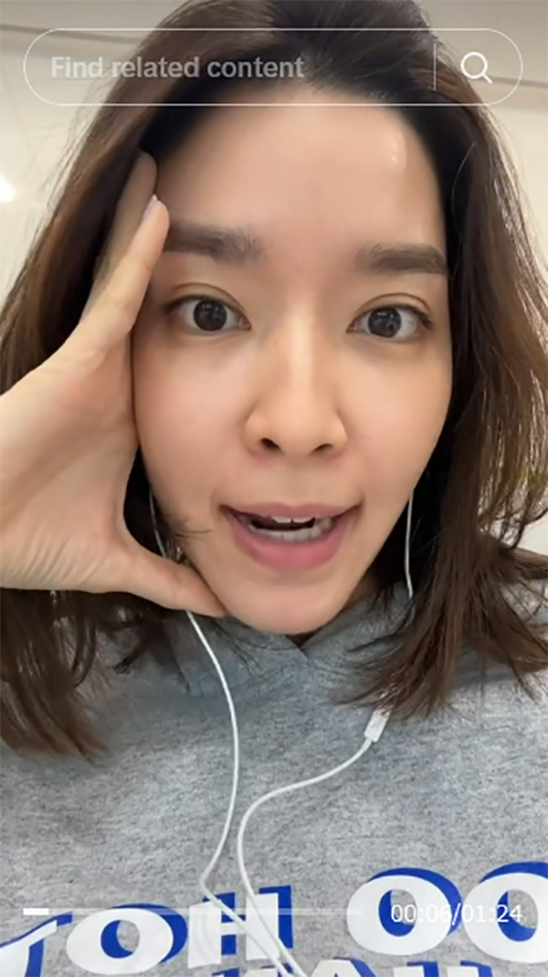 โม มนชนก 