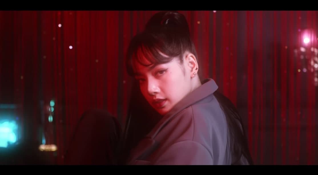 ลิซ่า BLACKPINK 