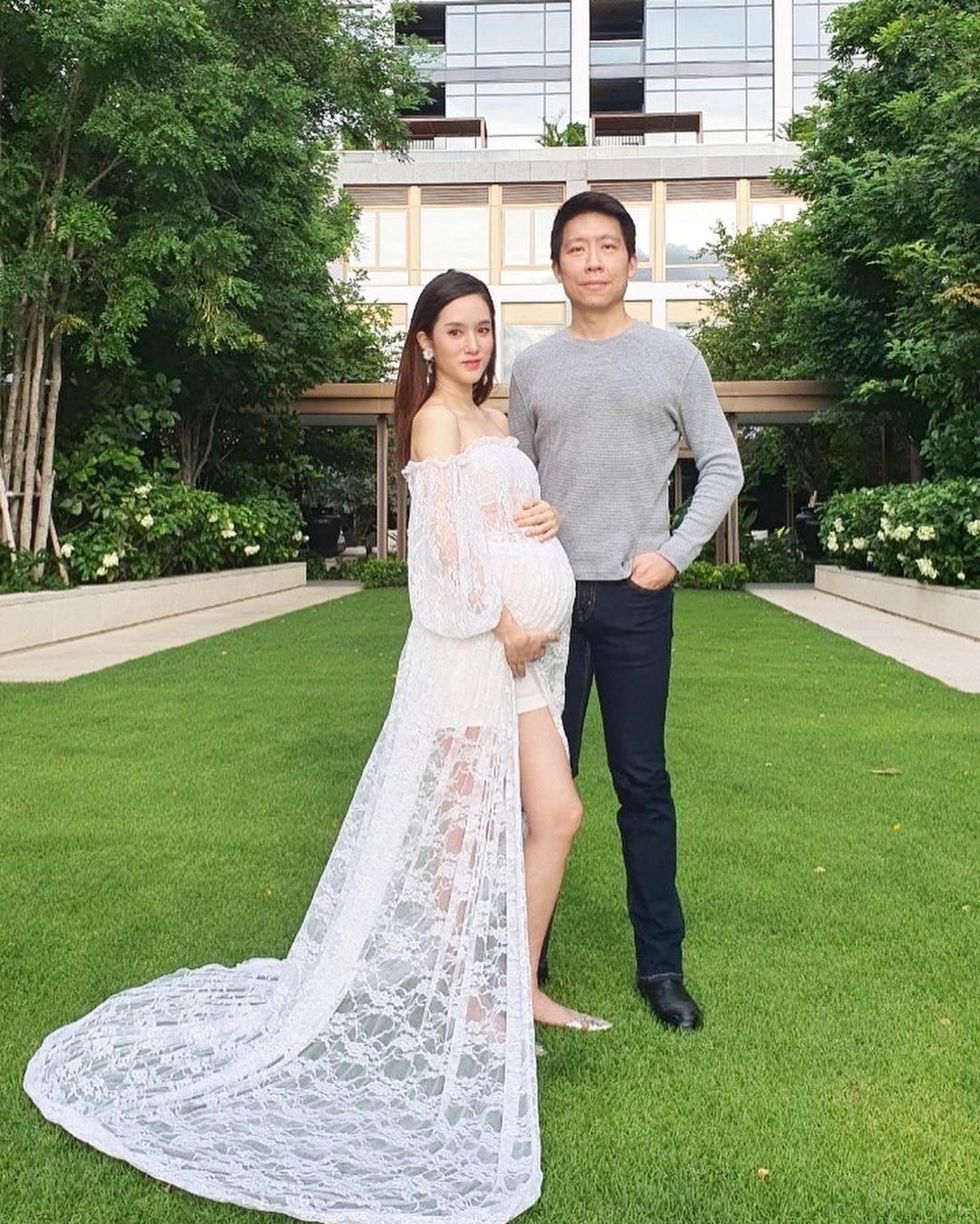 จุ้มจิ้ม วรนันท์ 