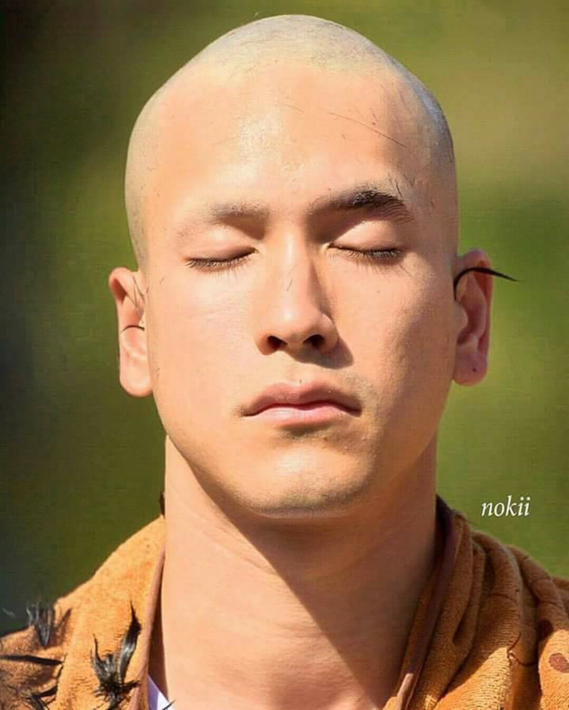 ณเดชน์ คูกิมิยะ 