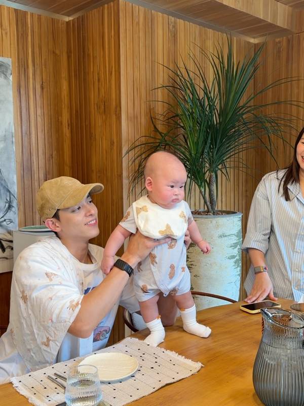 น้องพบรัก ลูก เจมส์ จิรายุ ปะทะ น้องภูคิญ ลูก อนันดา  
