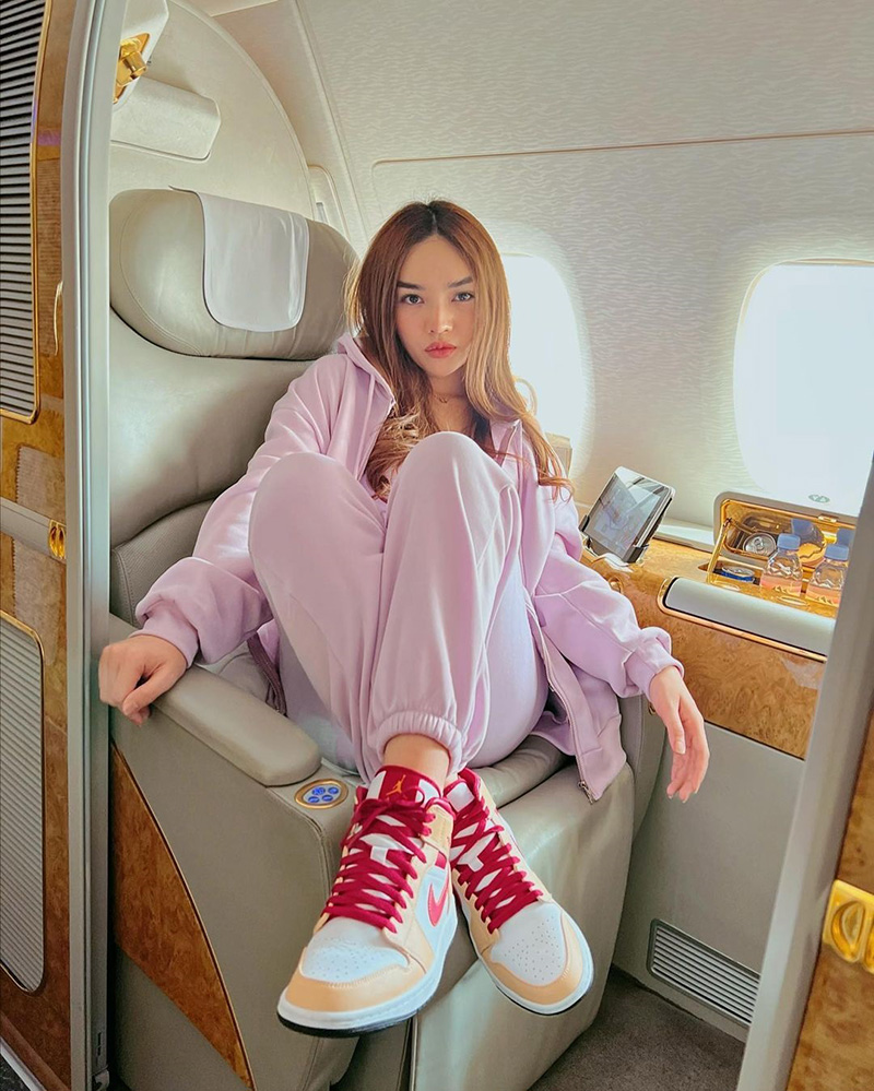 เส้นด้าย สอดอสไตล์ 