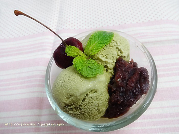 ไอศกรีมชาเขียวถั่วแดง