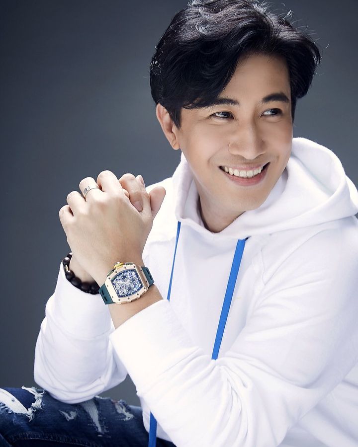 หนุ่ม กรรชัย 