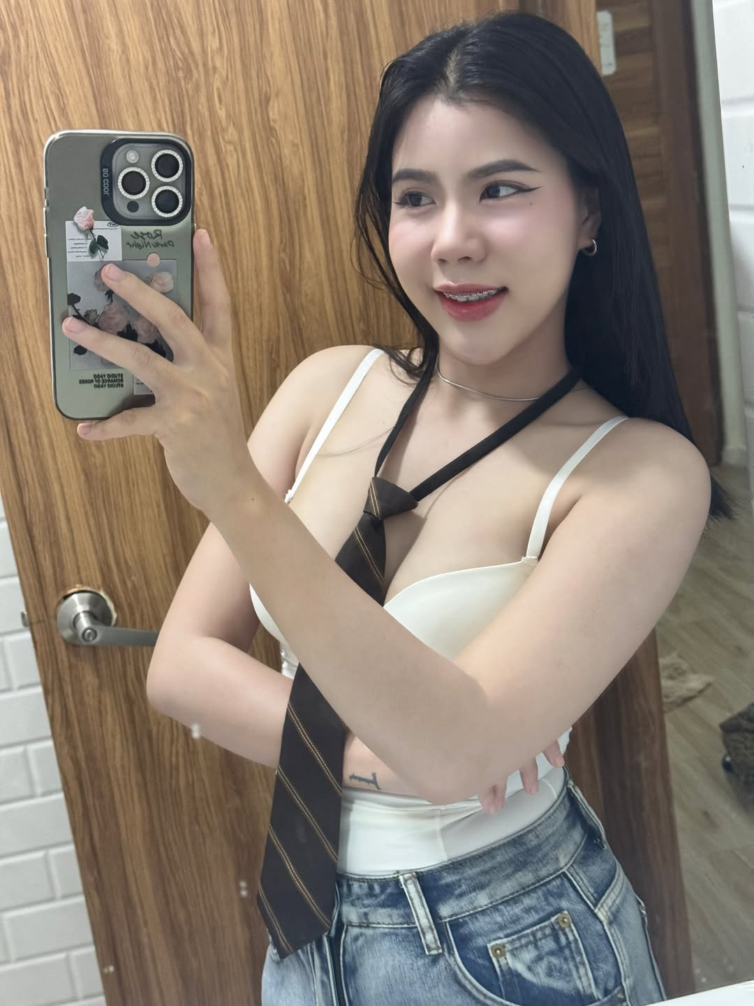 กระต่าย พรรณนิภา เซ็กซี่หน้ากระจก