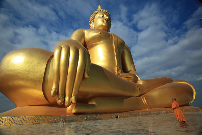 ที่เที่ยวอ่างทอง