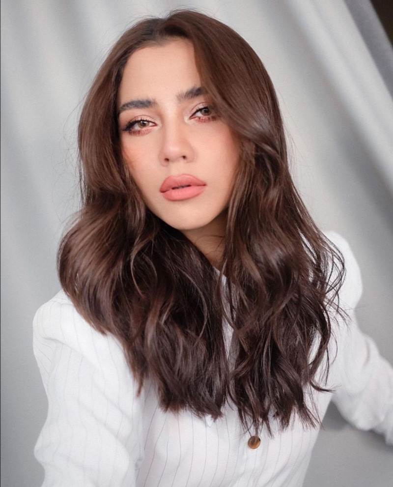 จีน่า The face