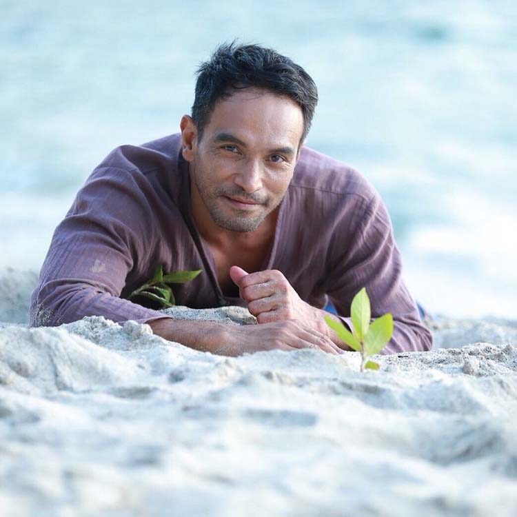 วินัย ไกรบุตร