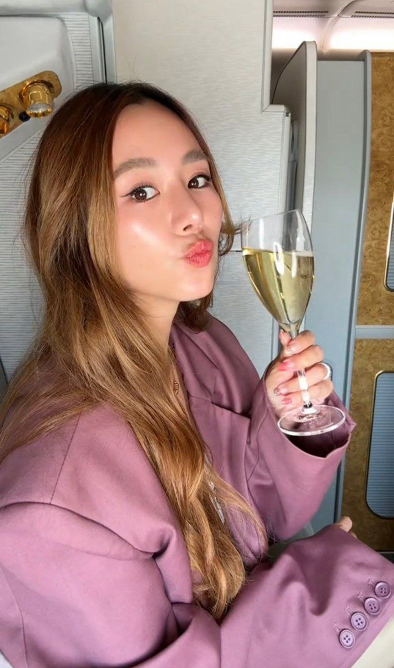 ใบเฟิร์น ไม่โอเค โดนลูกเรือสายการบินดังแซะฉ่ำ