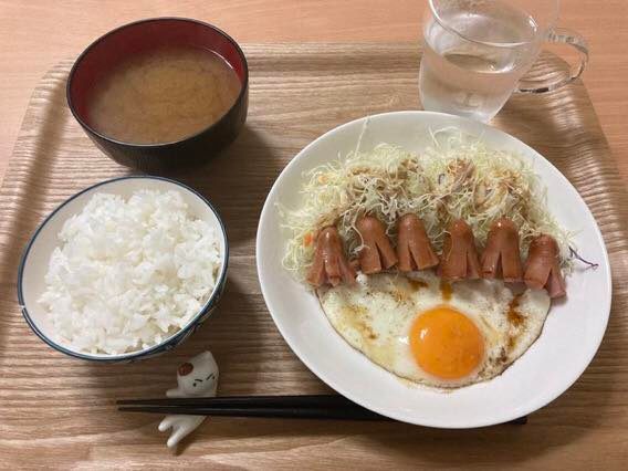 มื้อเย็น