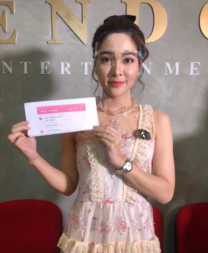 จูน นาตาชา