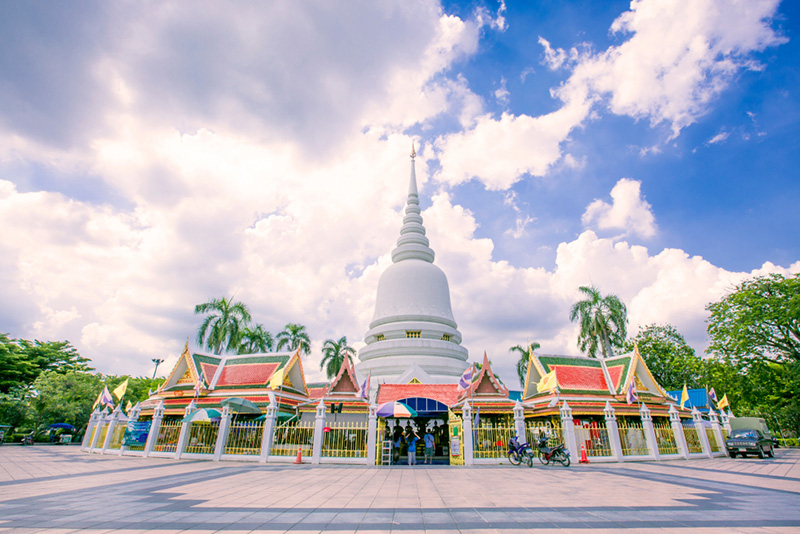 ไหว้พระ 9 วัด ตามเส้นทางรถไฟฟ้าสายสีชมพู วัดพระศรีมหาธาตุวรมหาวิหาร บางเขน