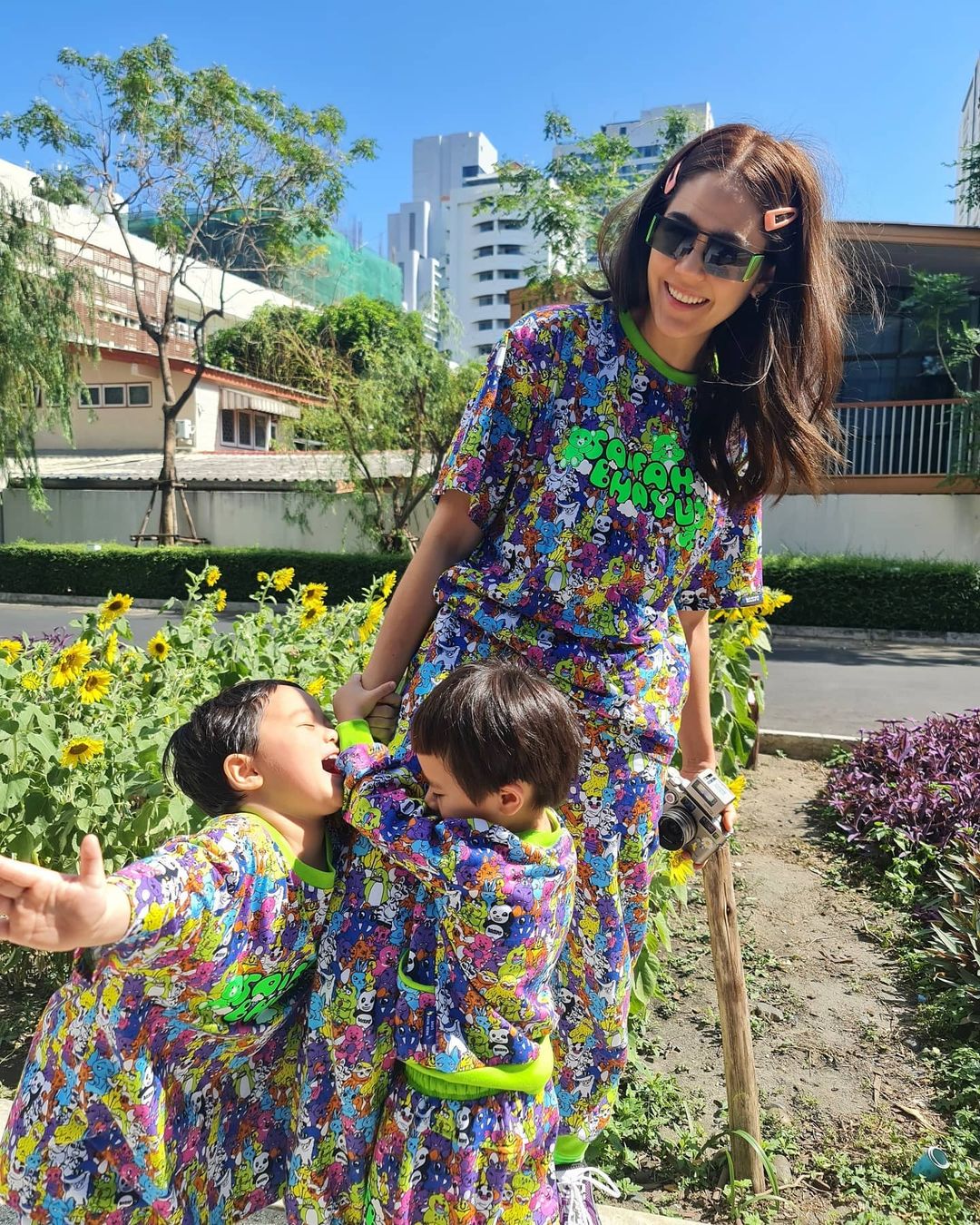 ชมพู่ อารยา