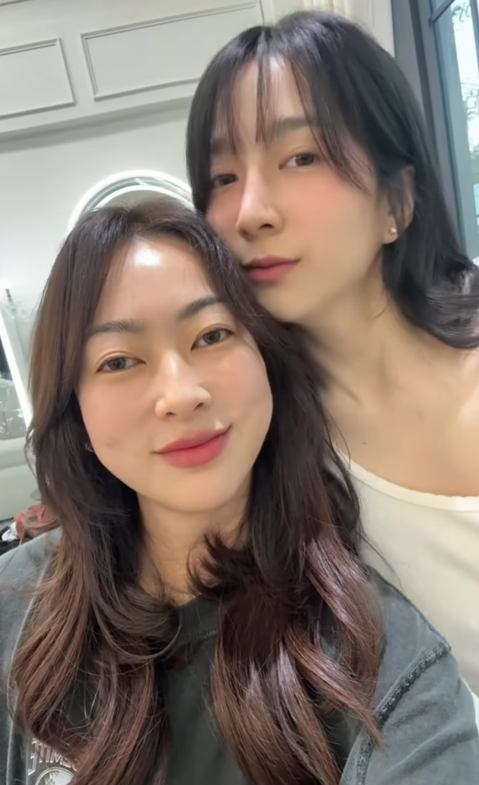 เกิร์ล - เกรซ ชลิตา