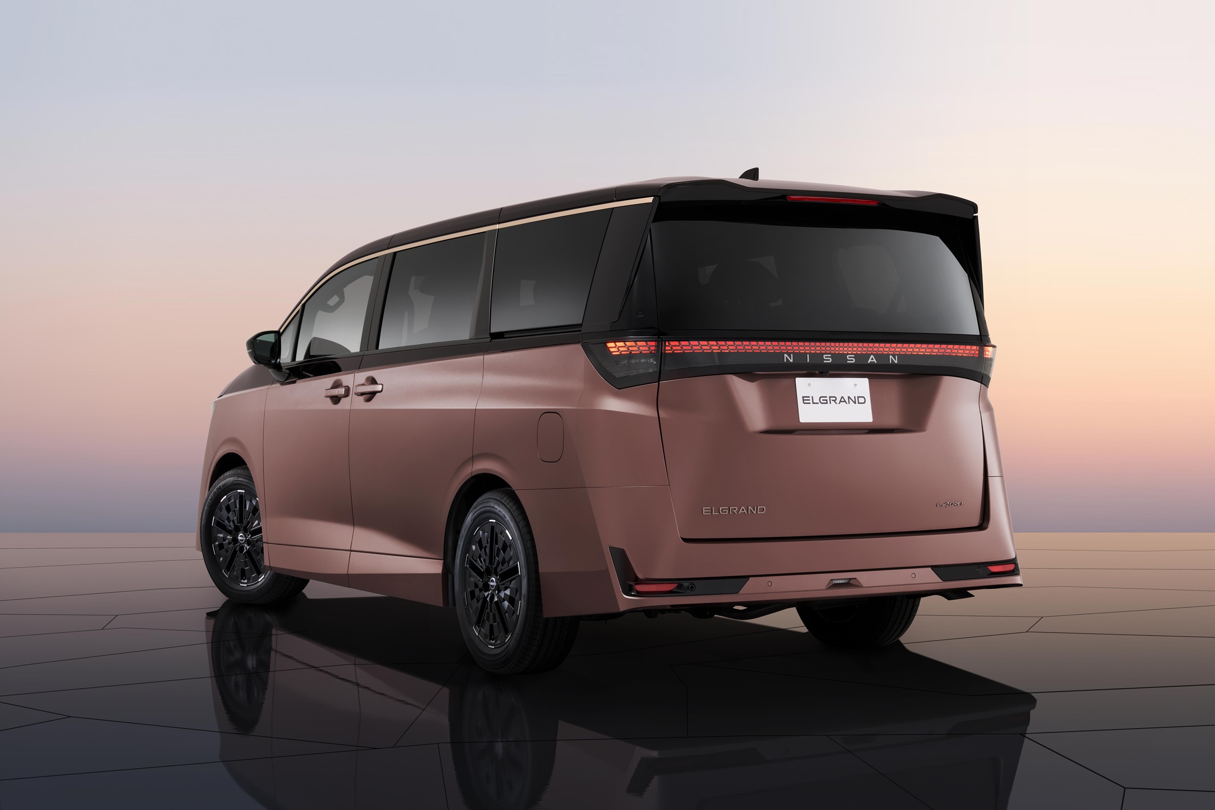 Nissan Elgrand e-POWER 2026