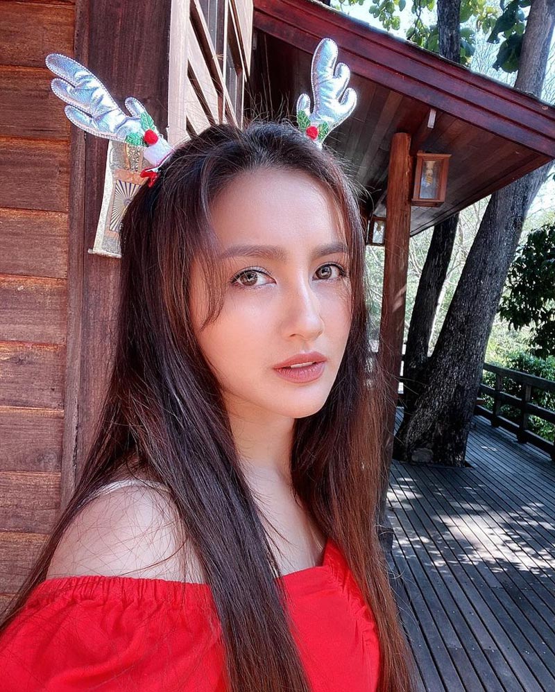 นก อุษณีย์