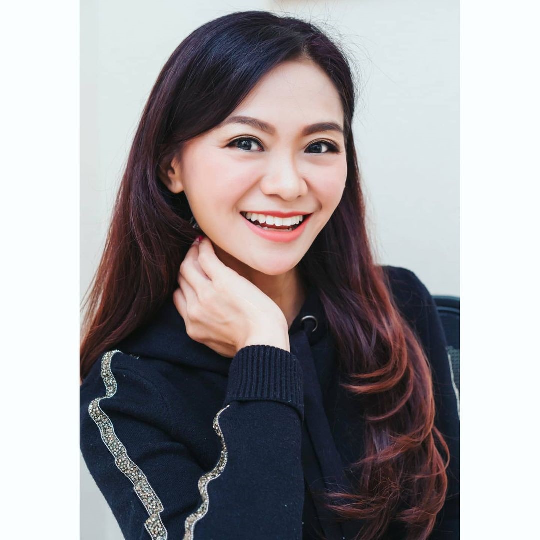 สาวสวย หน้าเด็ก