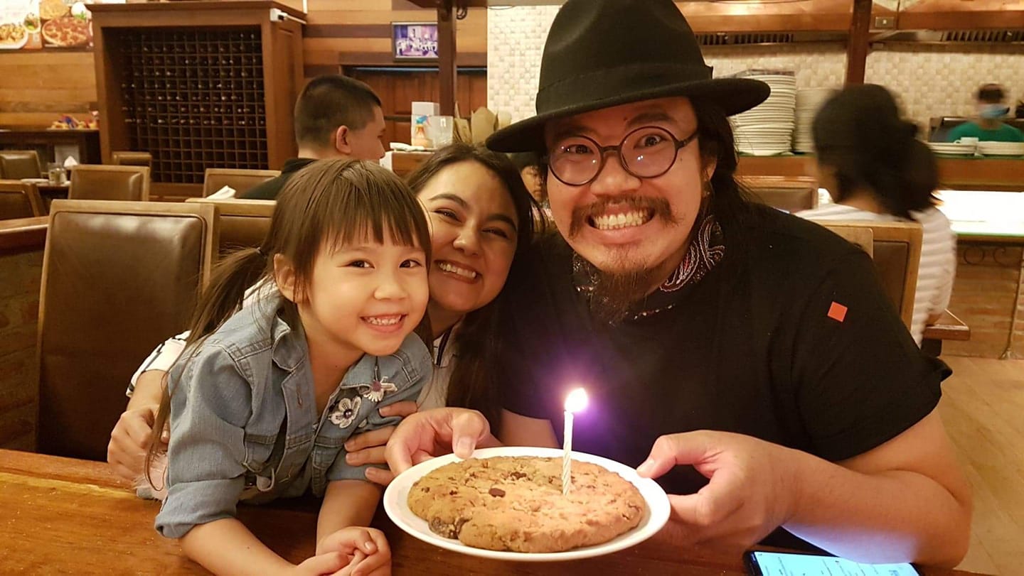 คาเรน คล่องตรวจโรค