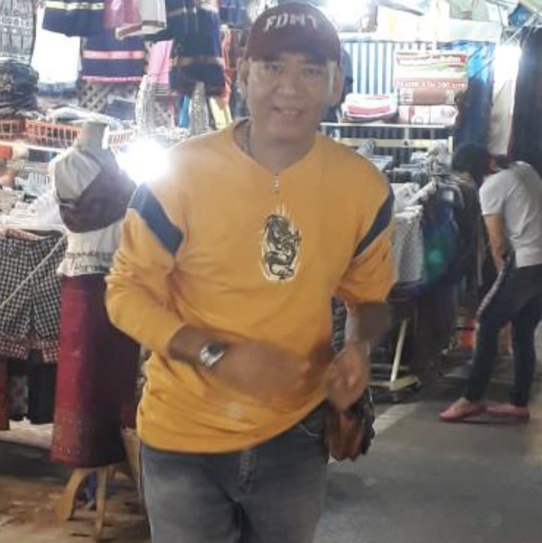 สุรเดช สมบัติเจริญ