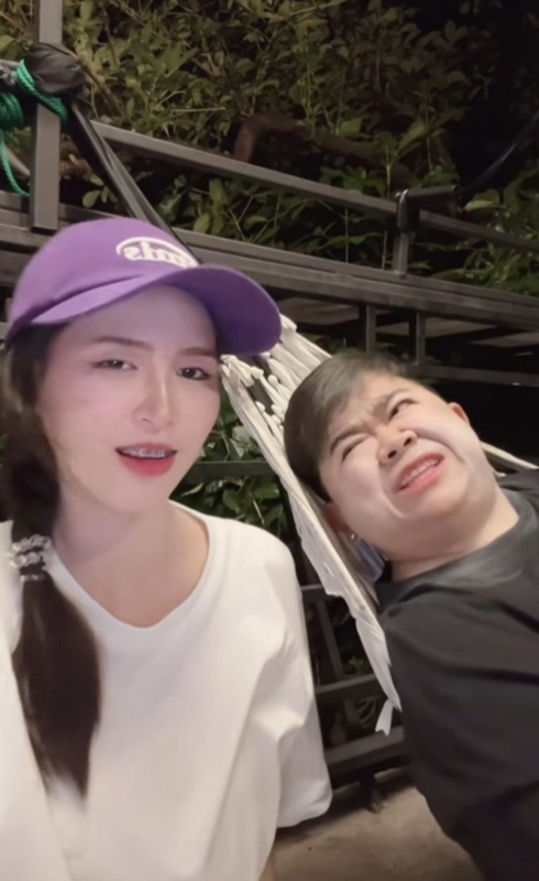 โก๊ะตี๋ อารามบอย ลงคลิปคู่สาวสวย หวานกันไม่เบา