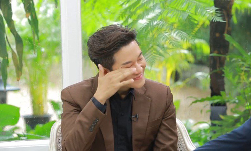 อั๋น ภูวนาท ถึงกับมีน้ำตากลางรายการ 