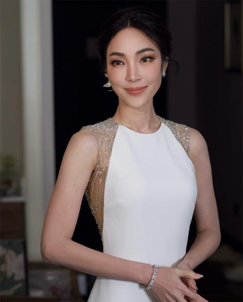 เมย์ พิชญ์นาฏ ชุดแต่งงาน