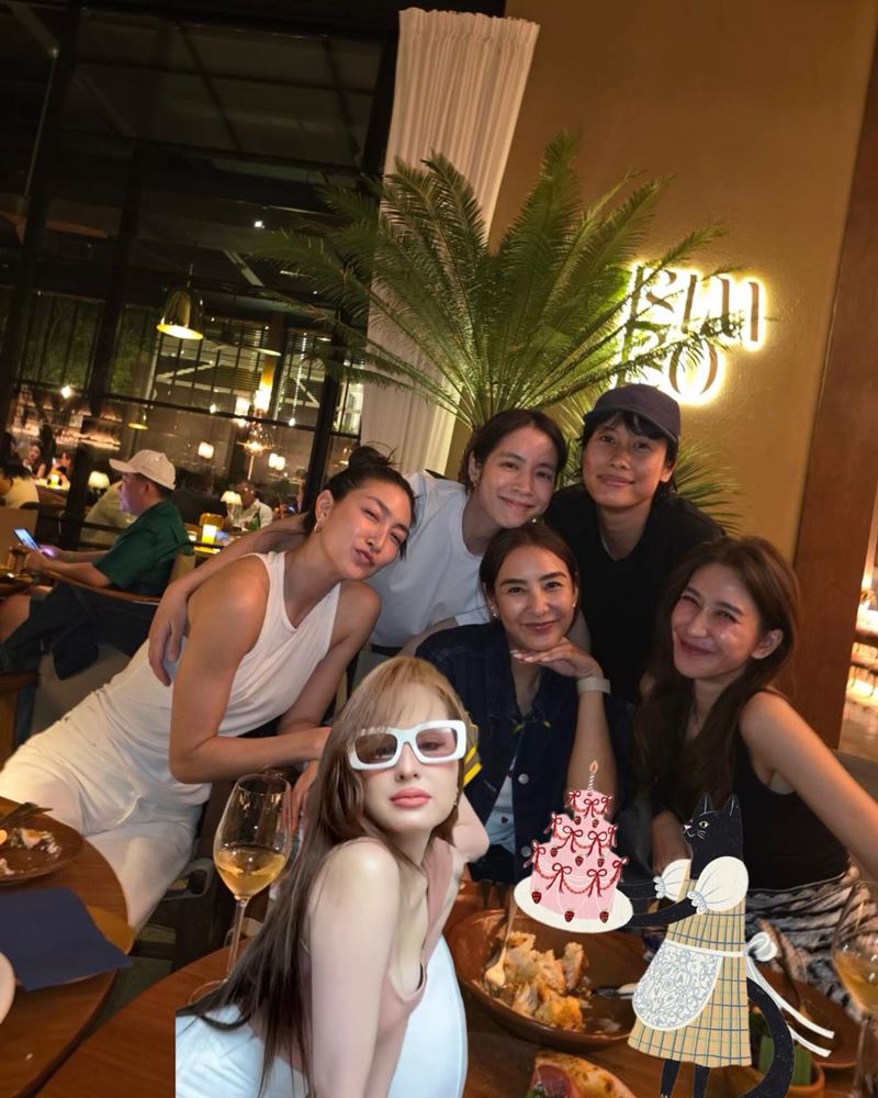 ชิปปี้ ศิรินทร์ ฉลองวันเกิดกับแก๊งนางเอกตัวแม่