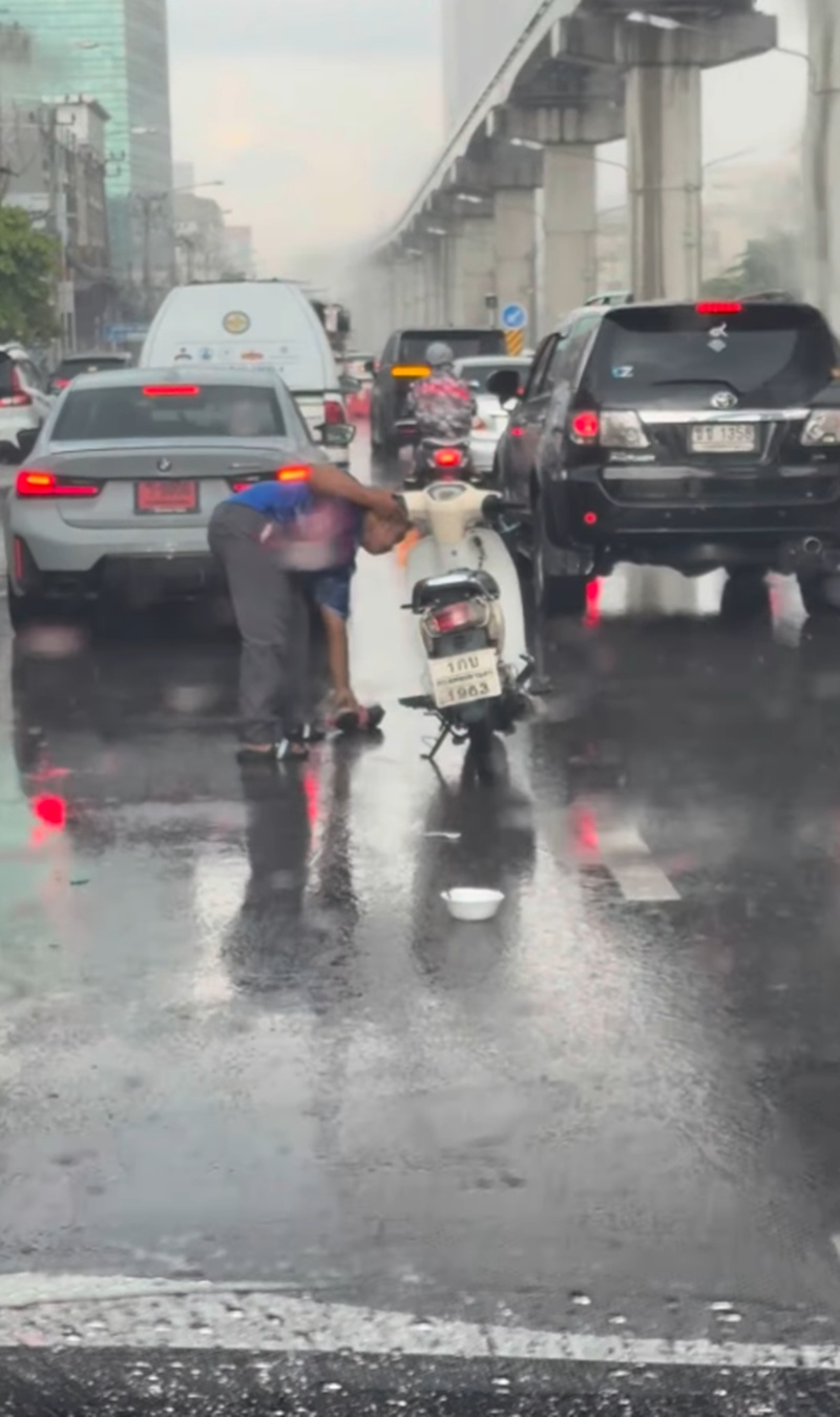 ฝนตกกรุงเทพ