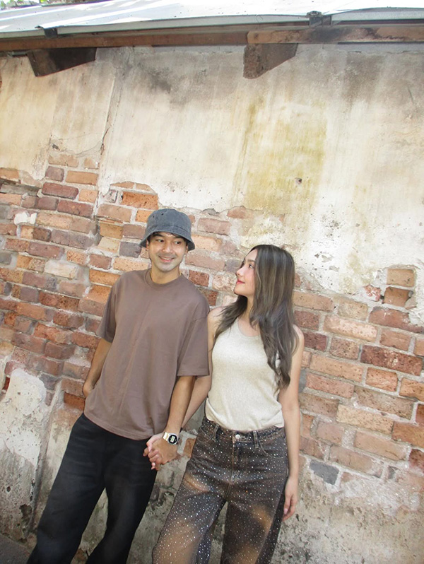 อ๊อฟ ชนะพล ฮาน่า ลีวิส จดทะเบียนสมรส