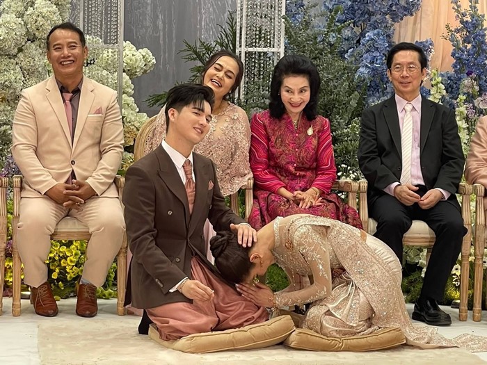  แพรวพราว แสงทอง ซัน ไมค์ทองคำ เข้าพิธีแต่งงาน