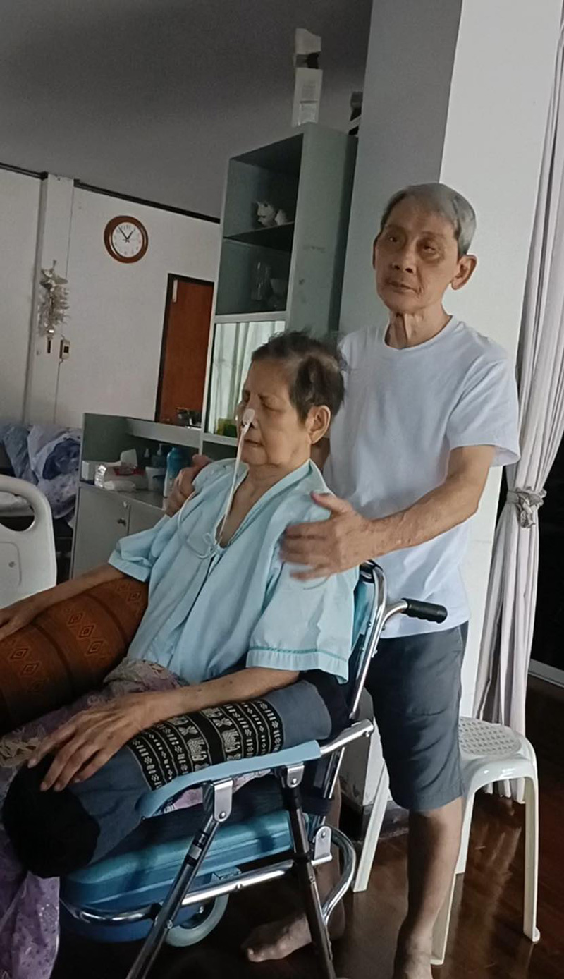  แฟนคลับ บิ๊ก D2B ยังเหนียวแน่น ดูแล พ่อบิ๊ก แม่บิ๊ก 