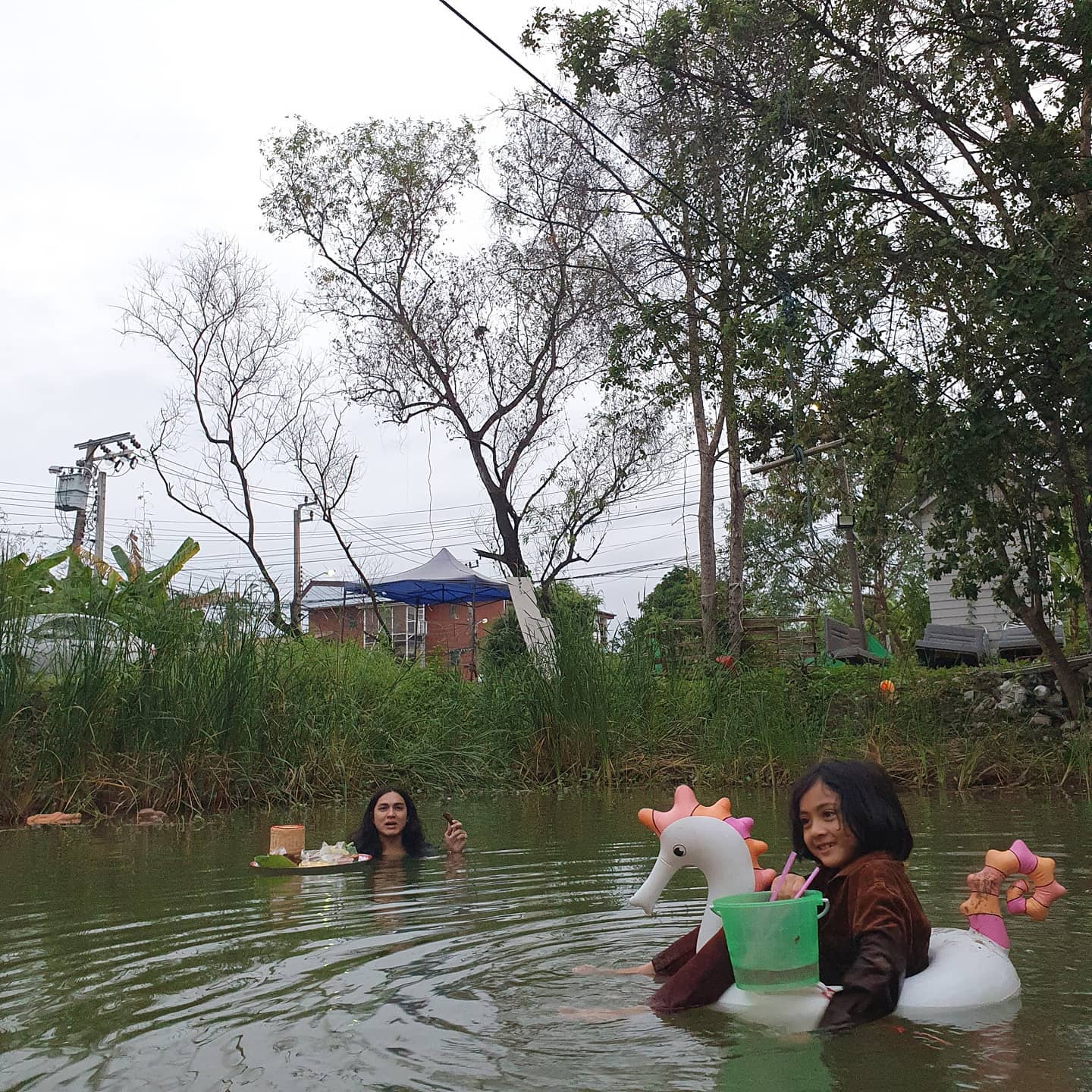 แน็ก ชาลี