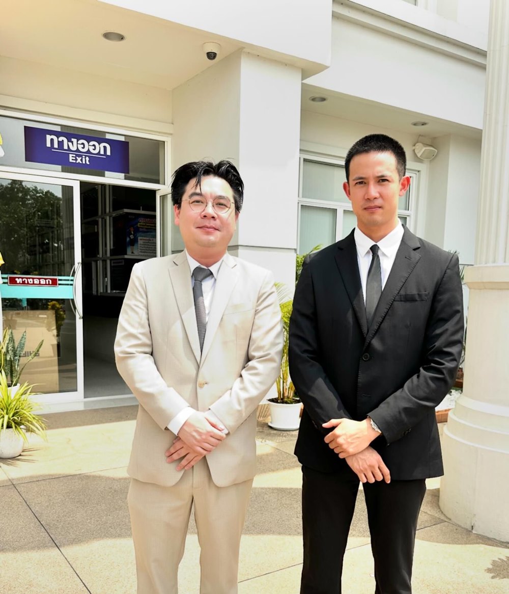 แชมป์ ชนาธิป