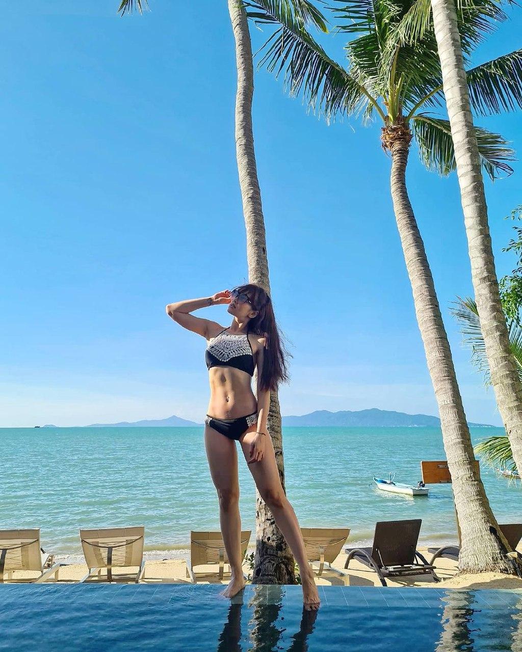 แนนนี่ เกิร์ลลี่ เบอร์รี่