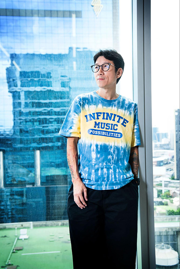 เสื้อ THE POWER BAND