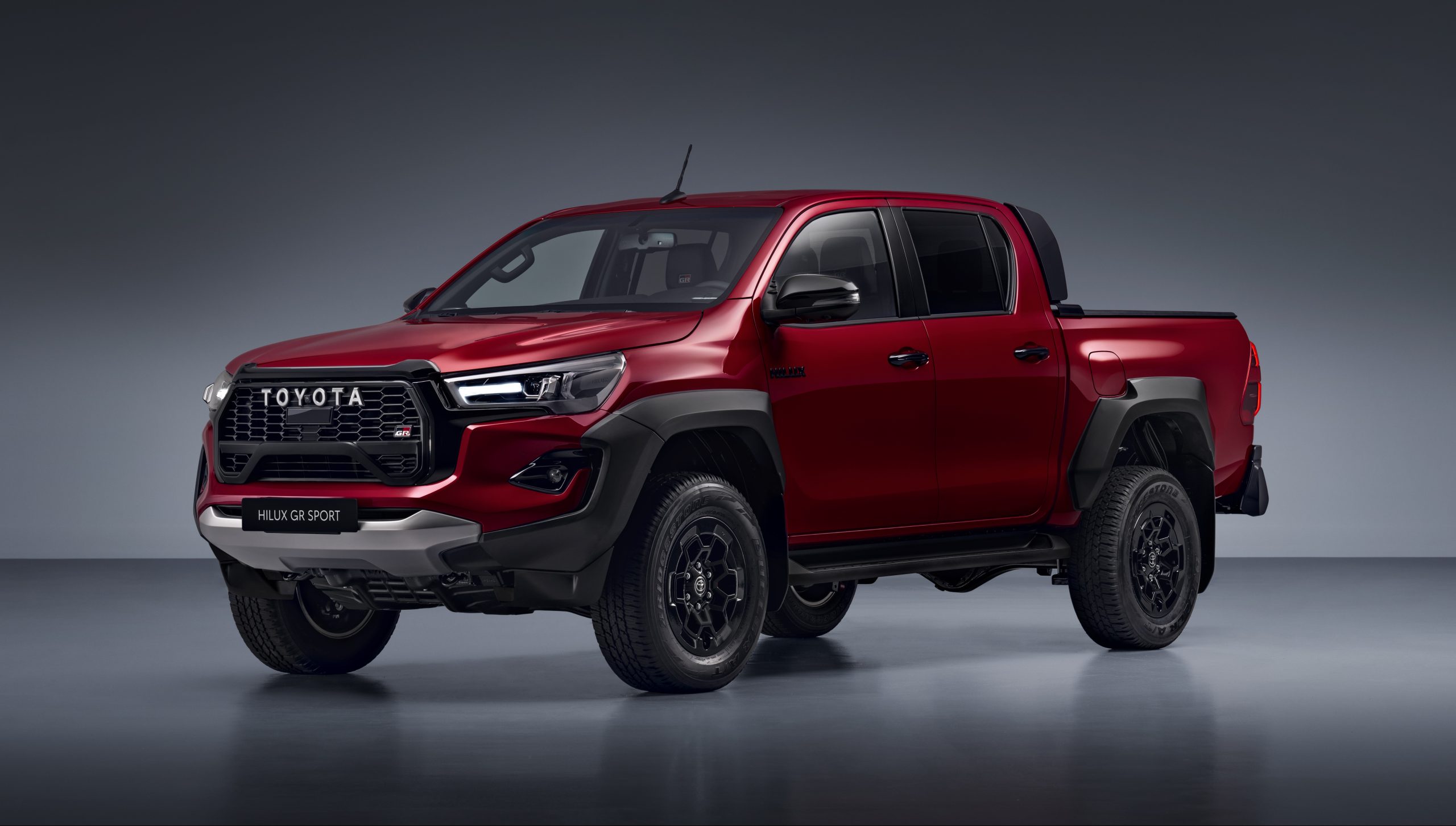 Toyota Hilux Revo GR Sport รถใหม่ 2024