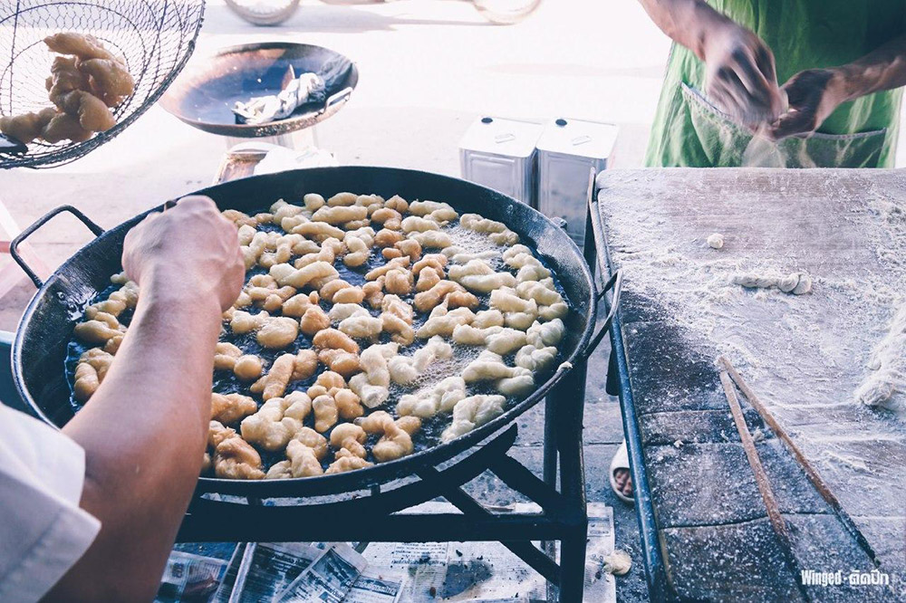 ตลาดนัดหน้าวัดเปโตร นครปฐม