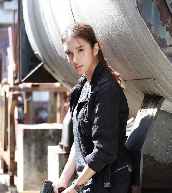 เนย ปภาดา ประวัติ