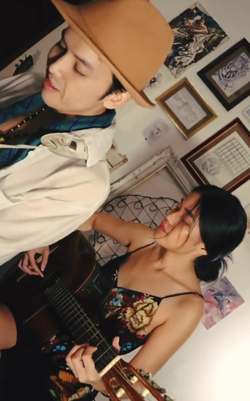 แอมมี่ The Bottom Blues