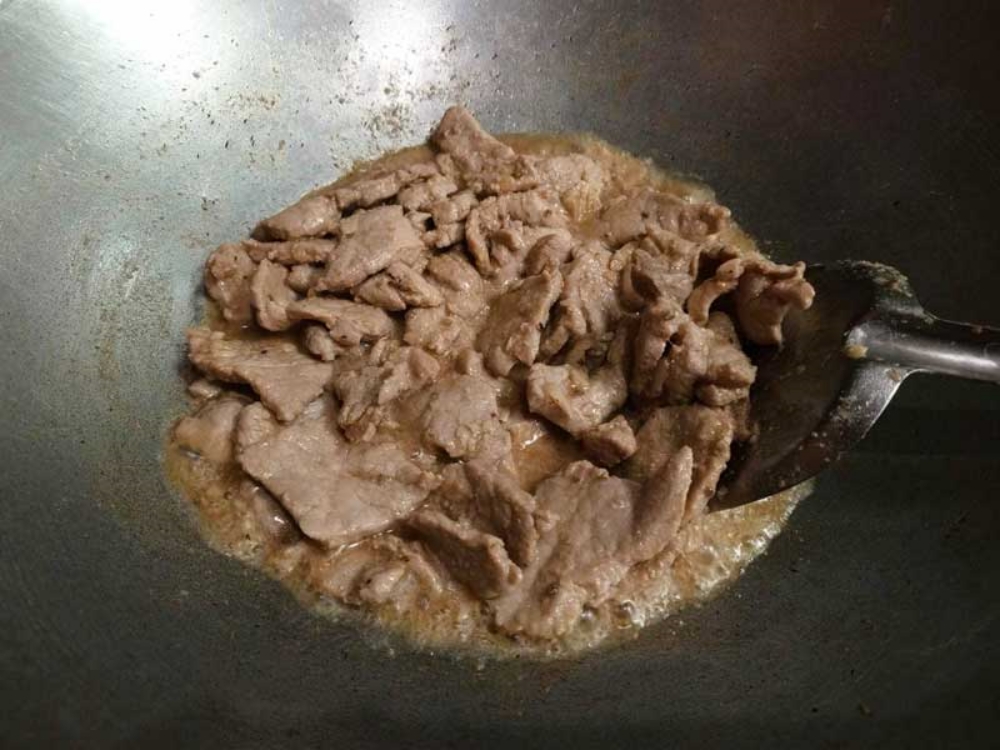 สูตรหมูกระเทียมพริกไทย
