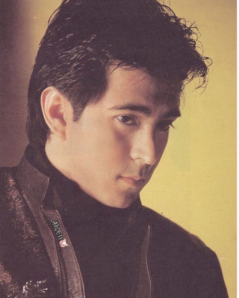 แซม ยุรนันท์