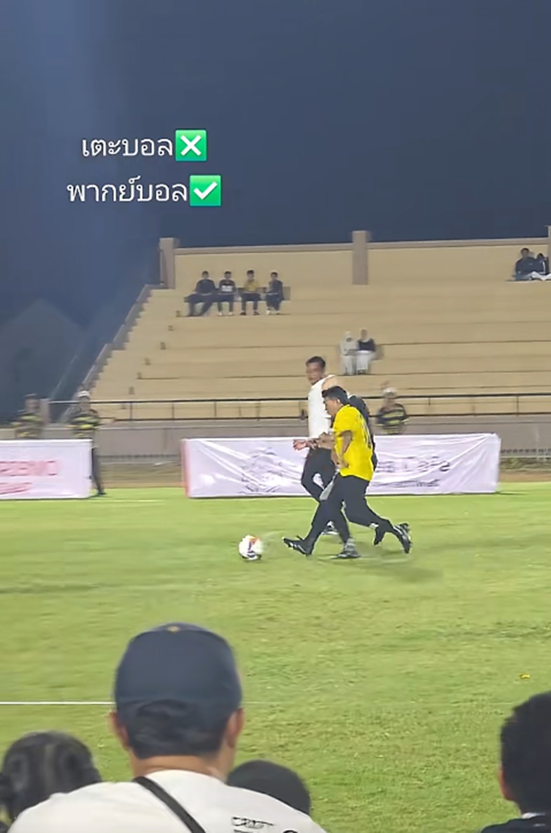 นักฟุตบอล