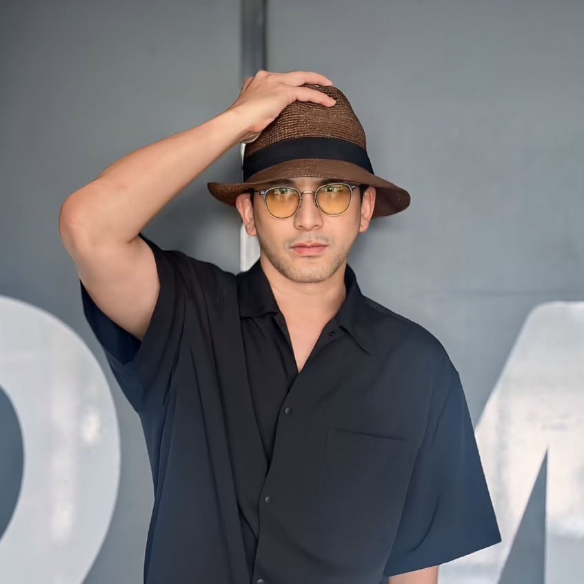 ป๋อ ณัฐวุฒิ สวมกอด อั้ม พัชราภา หลังไม่ได้เจอกันนาน 15 ปี 