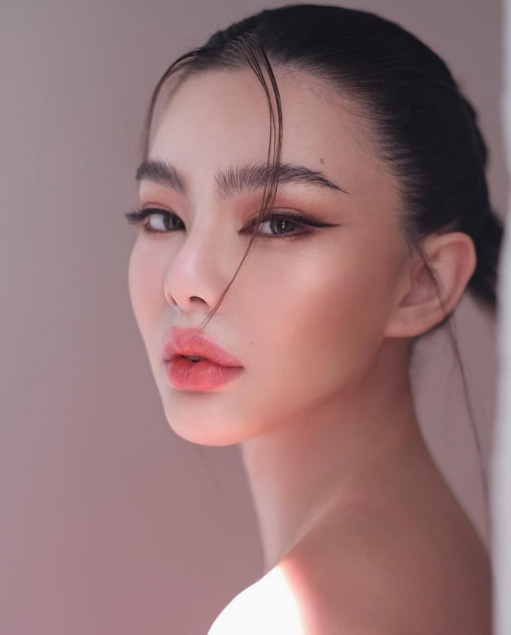 ดิว อริสรา ประวัติ 14 เรื่องรู้จักอดีตนางร้ายหน้าสวย กับหลากเรื่องราวในชีวิต