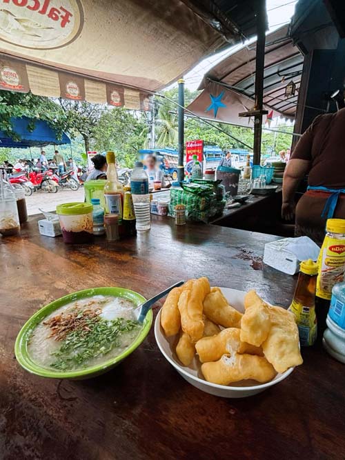 ที่เที่ยวลาว