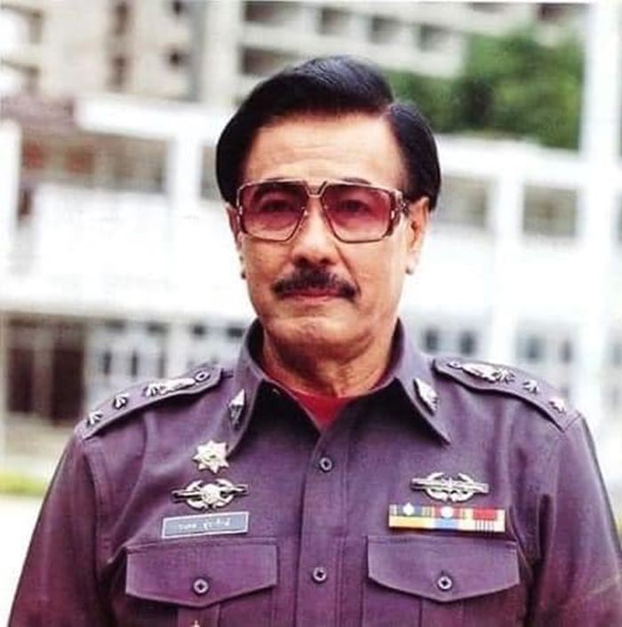 มานพ อัศวเทพ