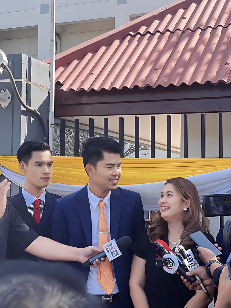 จูน เพ็ญชุลี