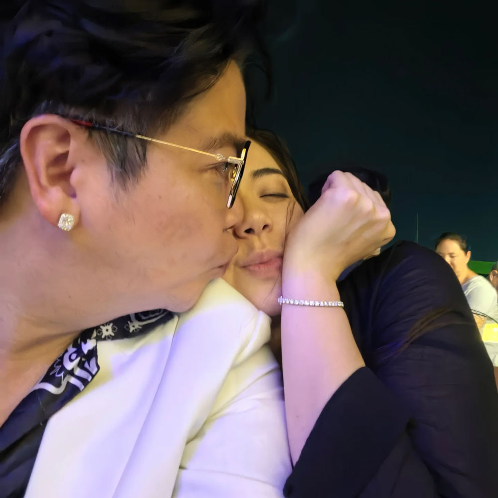 มิเรียน โชว์ของขวัญชิ้นพิเศษ ขอบคุณพีเคกับคุณแม่ พาเลี้ยงวันเกิด