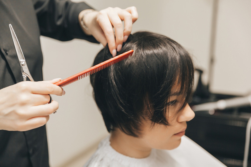 ทรงผมสั้นสำหรับคนผมบาง